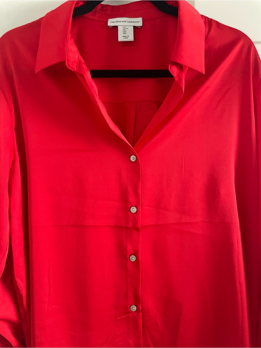 cupcakes & cashmere Vibrant Red Silk-Like Button Down Shirt- never worn - no tag